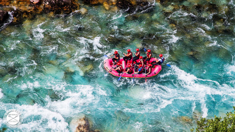 Rafting on Tara river